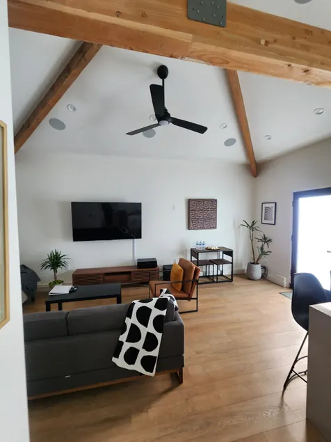 Ladera Heights Retreat 1 Bedroom, SOFI, LAX, Beach - Image 1