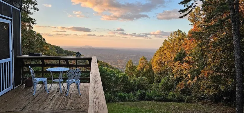 Panoramic Paradise at Groundhog Mountain - Image 1