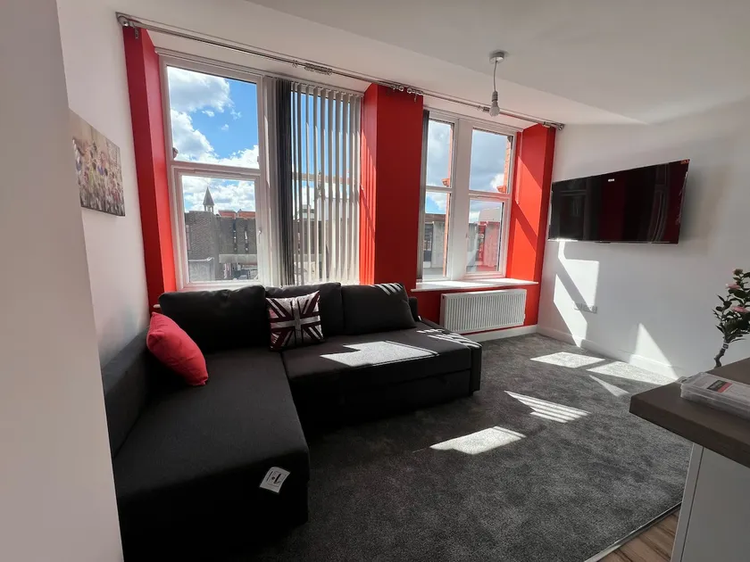 Flat 1 - Luxury Bolton City Centre Apartments - Image 1