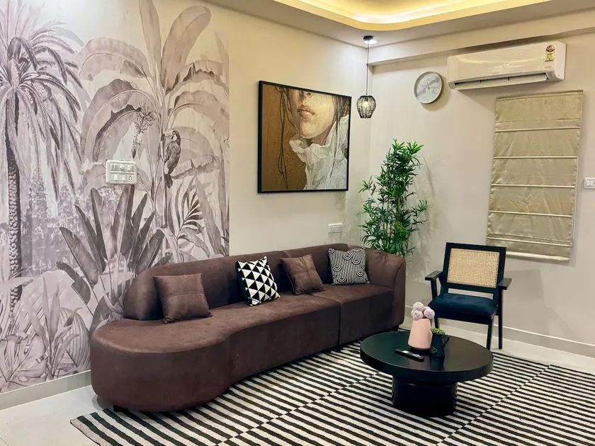 White teak luxury 3BHK in Hi-tech city, Madhapur - Image 1