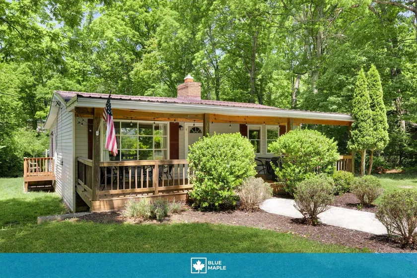 Cozy cabin w/ hot tub & fire pit Shenandoah River - Image 1