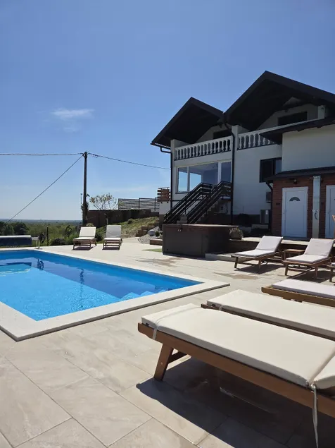 Kraljeva Kruna - Vacation House - Image 1