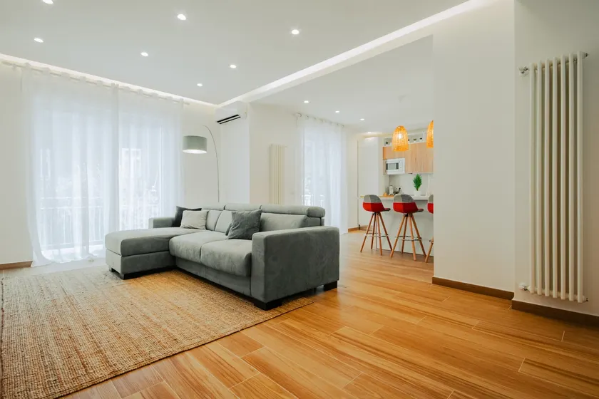 Luxury Apartment near Naples, Parking, 2 bath - Image 1