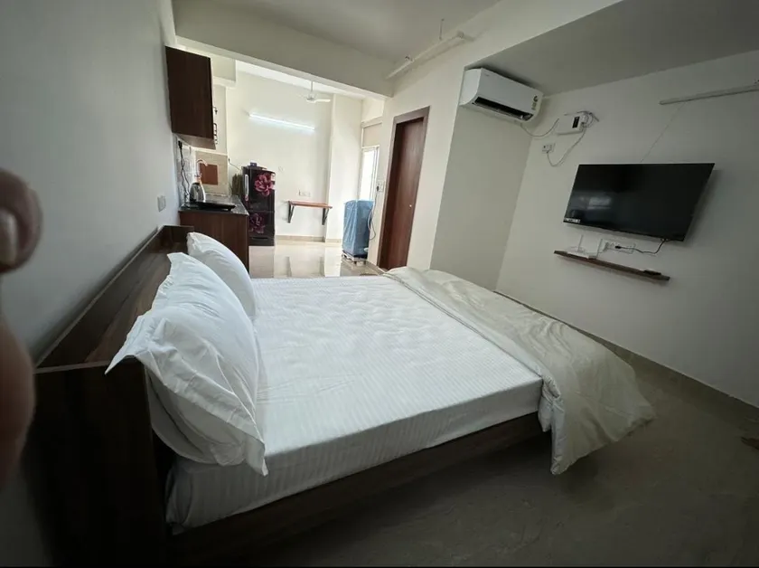 Vista Vibes- Studio apartment in Egmore - Image 1