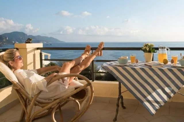 Alex Apartments in Glyfada, Corfu - Image 1