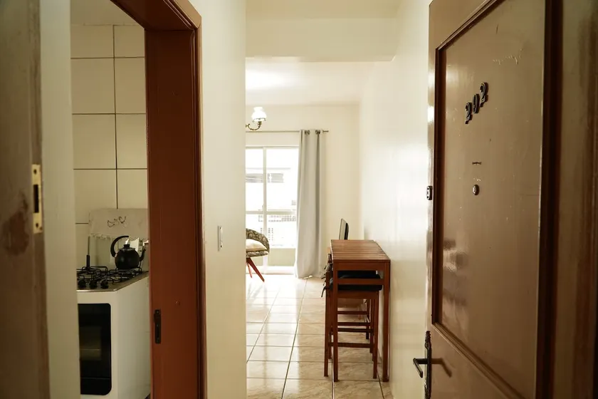 1-bedroom apartment with free garage. - Image 1