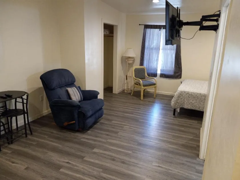 Studio apartment # 23 - Image 1