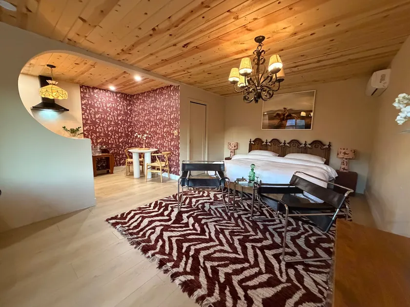 Yeehaw Suite - Image 1