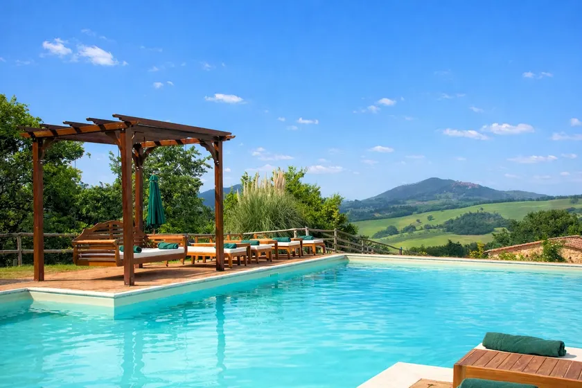 Breathtaking Views | Spa, Pool & Tailored Services - Image 1