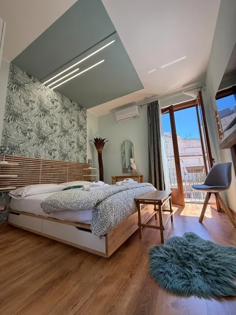 Tropical-style family suite - Image 1