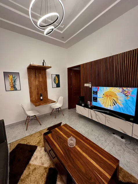 2-room apartment - Image 1