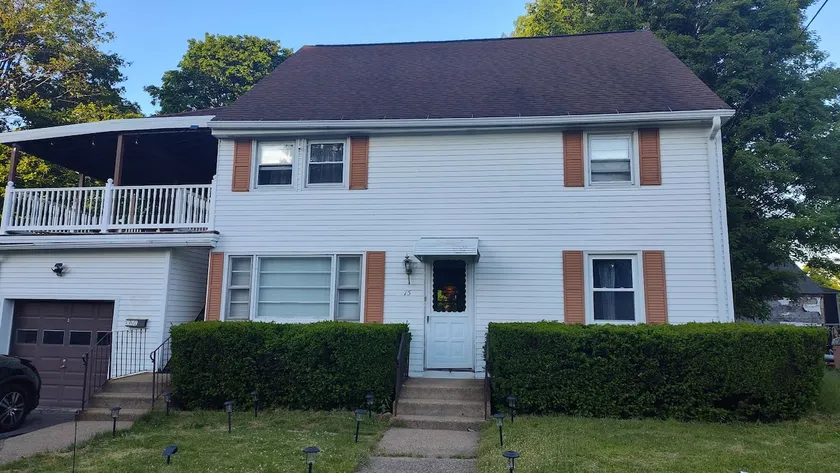 Private 1st Floor Apt @ Winchendon Center Town - Image 1