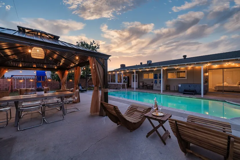 Breathtaking luxury family retreat - Image 1