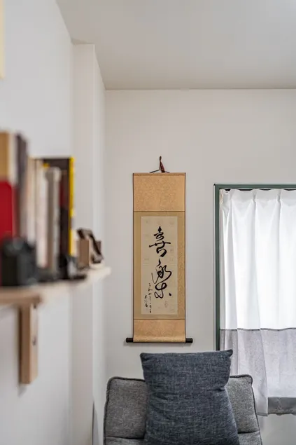 Within walking distance of Osaka Castle - Accommodates 7 people - Convenient access to nearby tourist destinations - Easy to stay in - Image 1