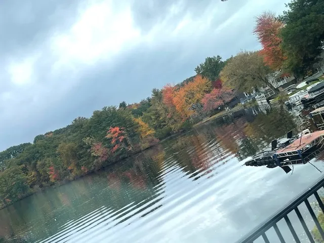 Enchanting Romantic Riverfront (SNHU/Saint Anselm) - Image 1