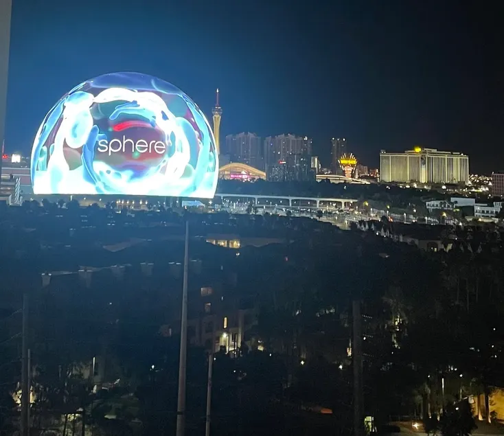 Top-Floor Strip Views, F1 Track Front Row, Walk to Sphere! - Image 1