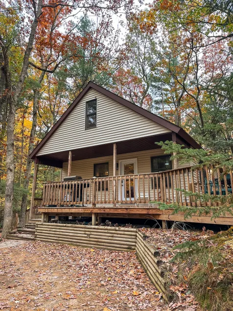 Peaceful Woodland Cabin Near Ludington & Pentwater - Image 1