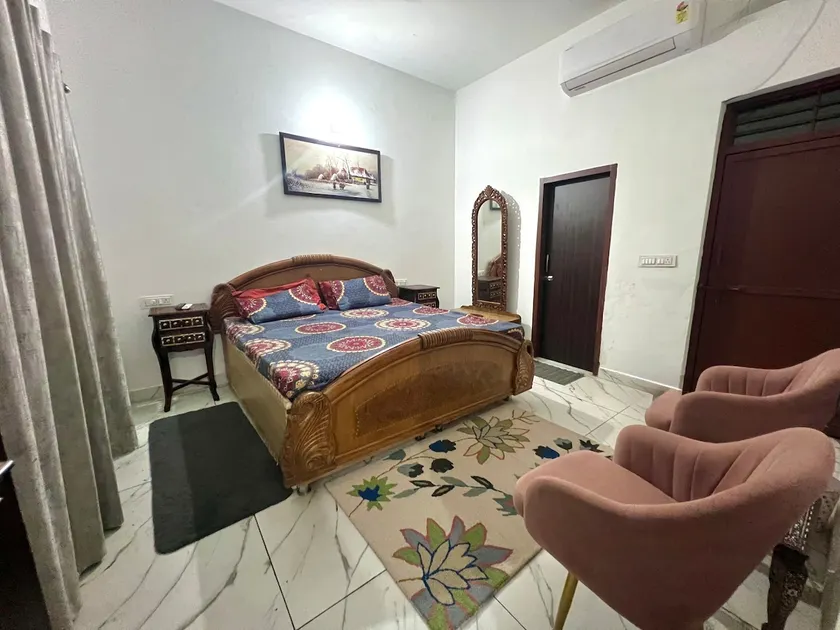 Happy Independent private home. - Image 1