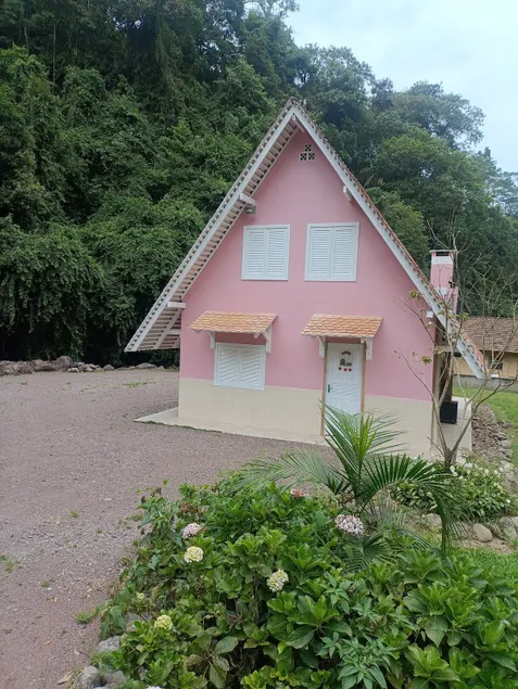 Fava Ipiranga Rodeio Cottage - Image 1