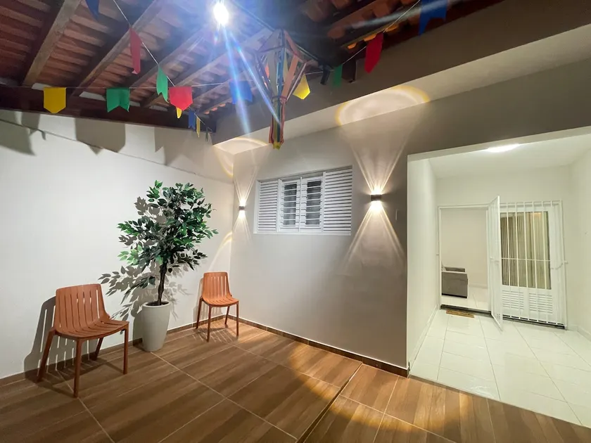 Central house - Image 1