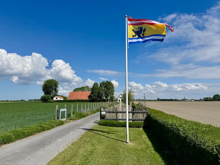 'COOL' cottage, in the middle of the fields. - Image 1