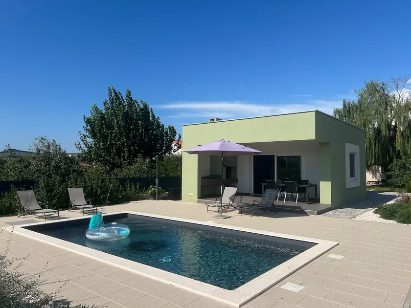 Villa Ispo Volta - Image 1