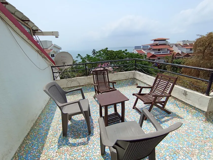 Sea Facing 4bhk Apartment@ Donapuala beach, Panaji - Image 1