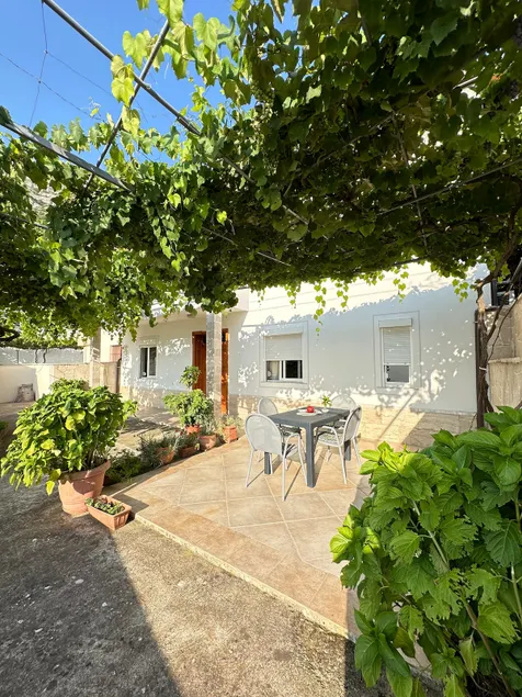 The view Guest House - Image 1