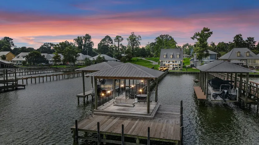 False River Waterfront - Pets - Fire Pit - Porch - Image 1