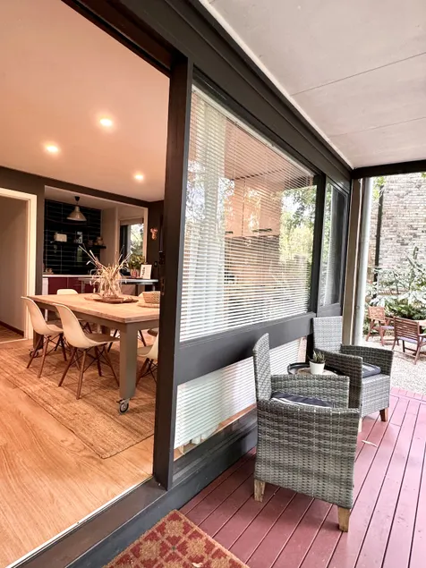 Rainforest Tri-level Townhouse. - Image 1