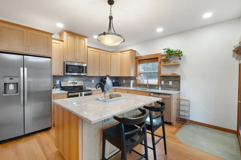 Riverside Private 3BR House on a Working Farm - Image 1