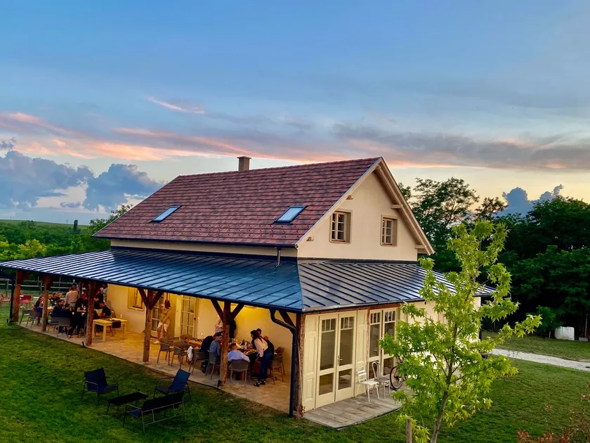 Mimi guesthouse - Image 1