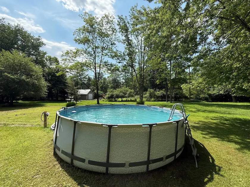 4 Bedroom Poconos home on a Creek with POOL - Image 1