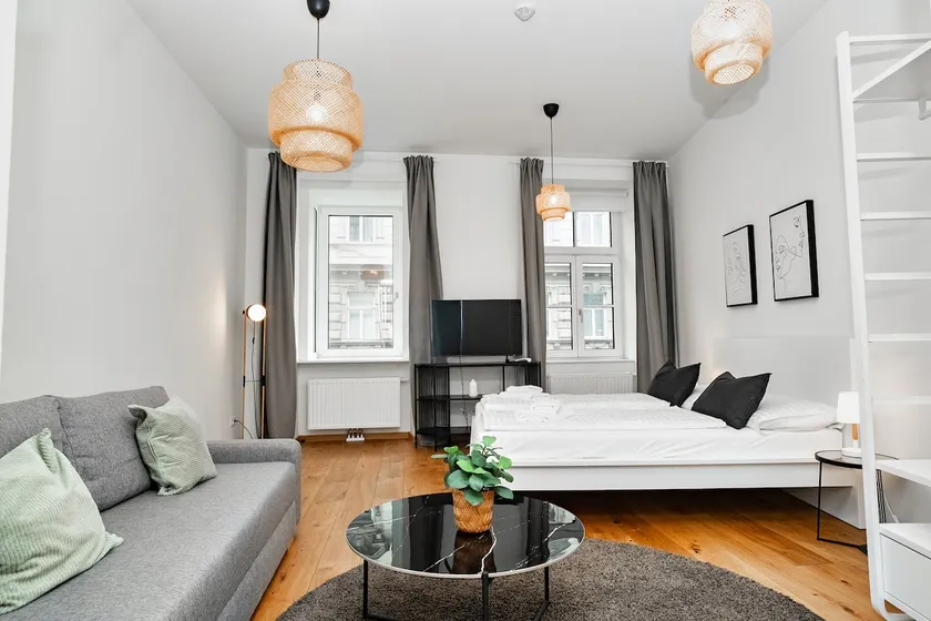 High-End Studio in Elegant Condo - Image 1