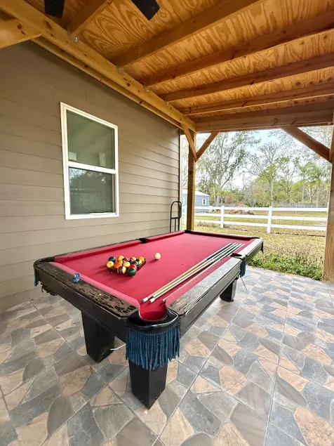 Half acre Patio•3 BR•3 Beds House•Pool Table - Image 1