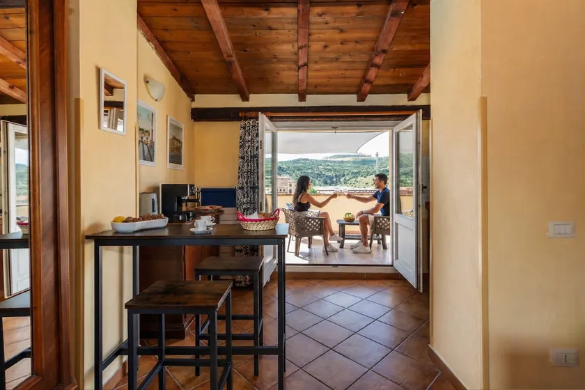 The penthouse on the river - Image 1