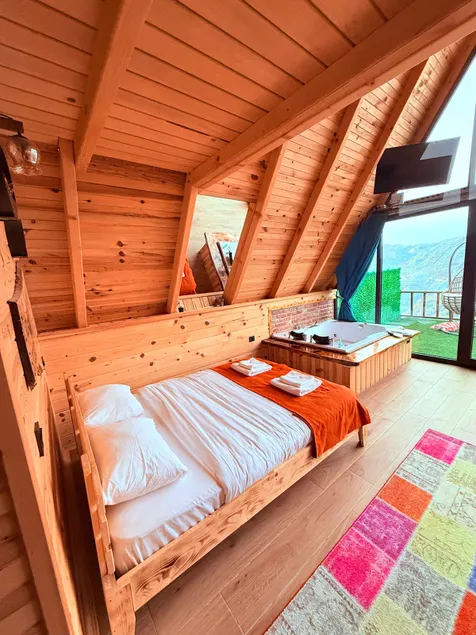 Suite Bungalow with Jacuzzi in the Heart of Nature - Image 1