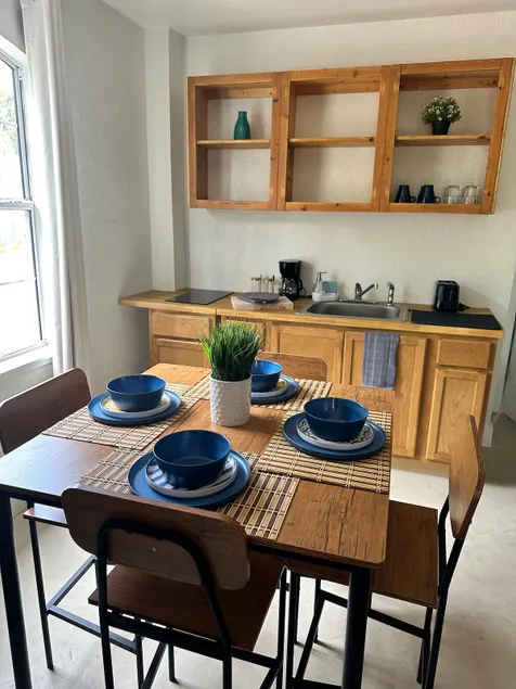 Beach Escape for 4, 1bd 1ba, short walk to beach - Image 1