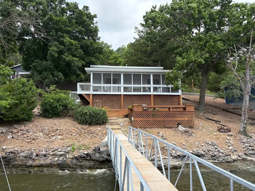 Waterfront cozy cottage - Image 1