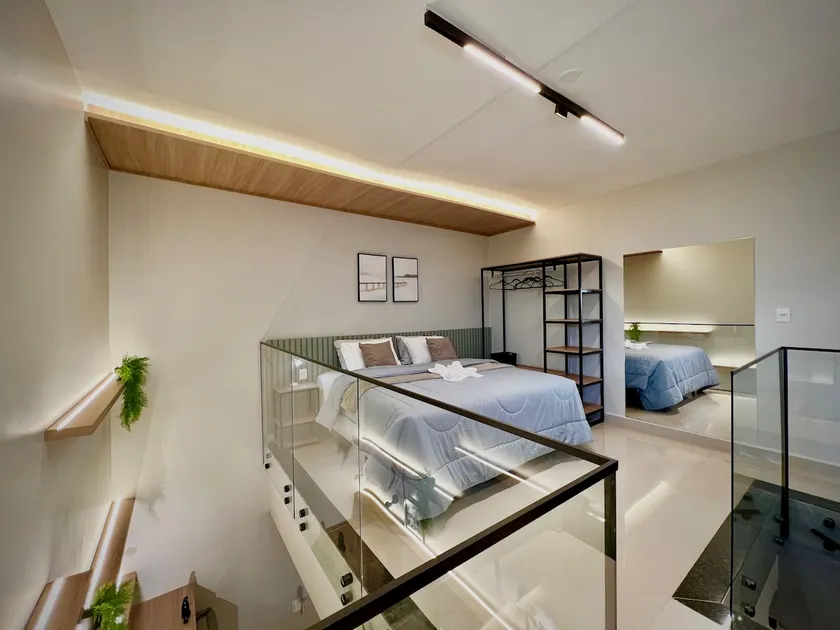 Loft Estiloso no Blue III • Cama King + Sofá-Cama - Image 1
