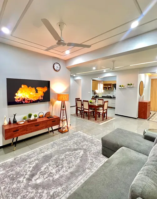 Staysogood 3 BHK Apartment - Image 1