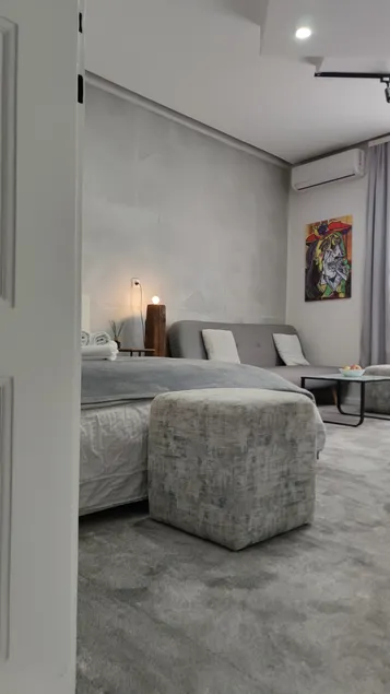 Quiet & Central Specious apt - Image 1