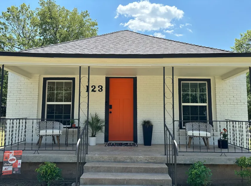 Cowgirl Way Cottage | Downtown with Jeep Option - Image 1