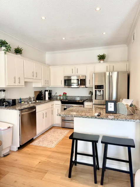 Sunny escape in Miramar Beach - Image 1