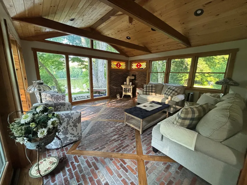 Faith's Cottage on the Susquehanna River - Image 1