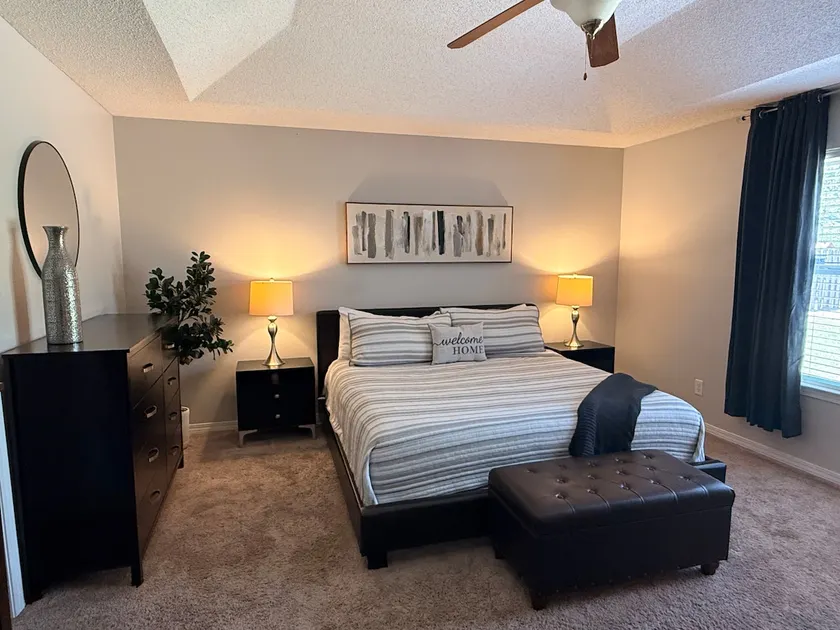 Spacious! 4BR 2Bath. Quiet area. 30m-beach, bases - Image 1