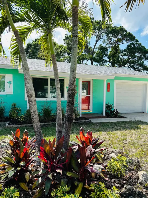 PalmeBleu Heated Pool, EV, King, 15 Min Beach - Image 1
