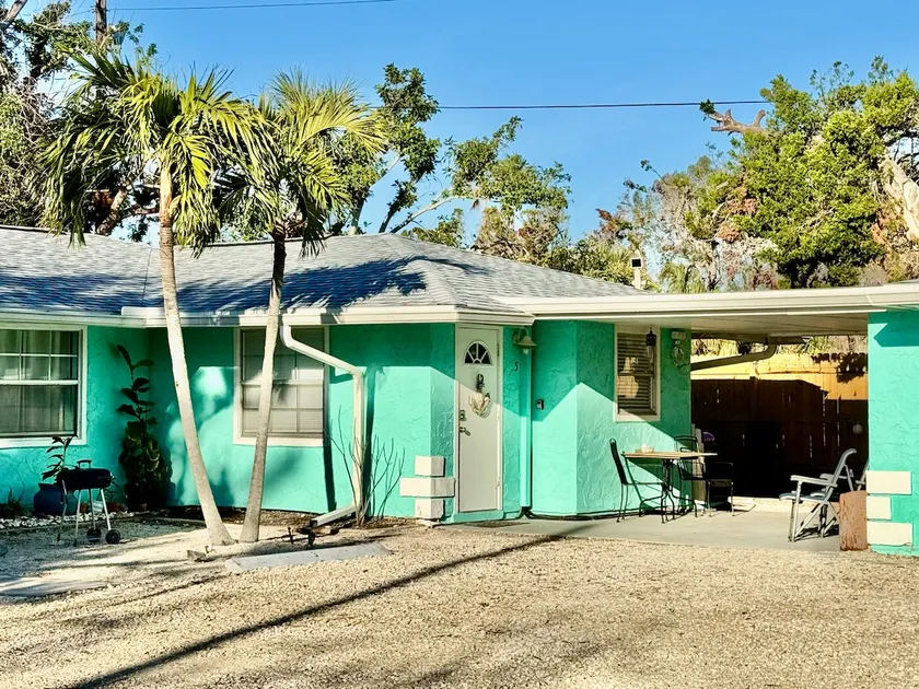 Longboat Key Bungalow - Image 1