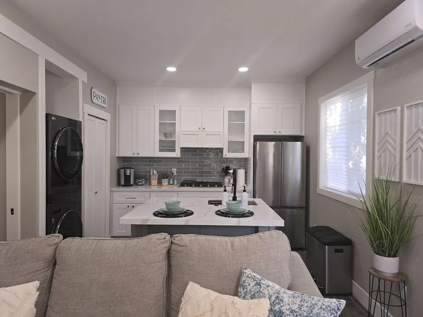 Cozy Guesthouse - Image 1