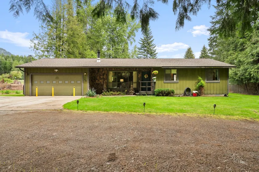 Cedar Trees Retreat - Image 1